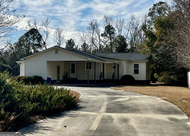 Property at 1025 Ralph Mullis Rd, Rentz, GA 31075, 4 beds, 2.5 baths
