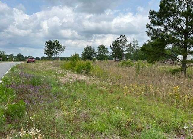 Property at 45 New Castle Dr, Sandersville, GA 31082