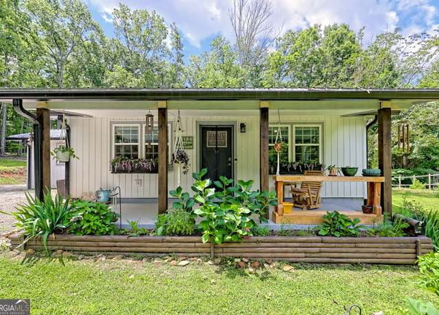 Property at 11 Hamilton Cir, Blairsville, GA 30512, 2 beds, 1.5 baths