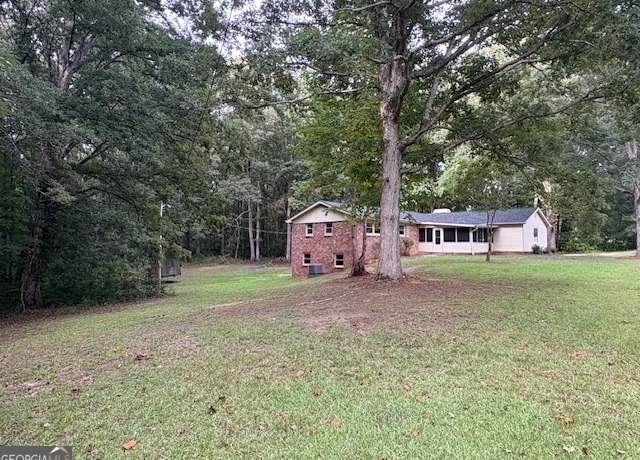 Property at 323 Lowery Rd, Fayetteville, GA 30215, 3 beds, 2 baths