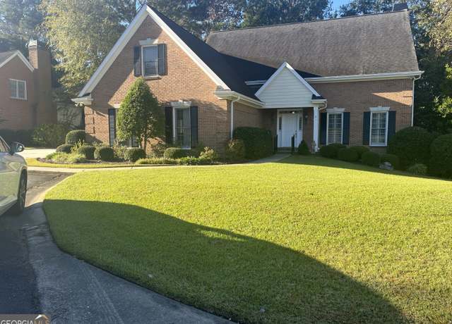 Property at 113 Covington Pl, Macon, GA 31210, 3 beds, 2.5 baths