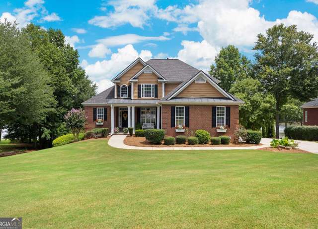 Property at 65 Peninsula Cir, Newnan, GA 30263, 5 beds, 3.5 baths