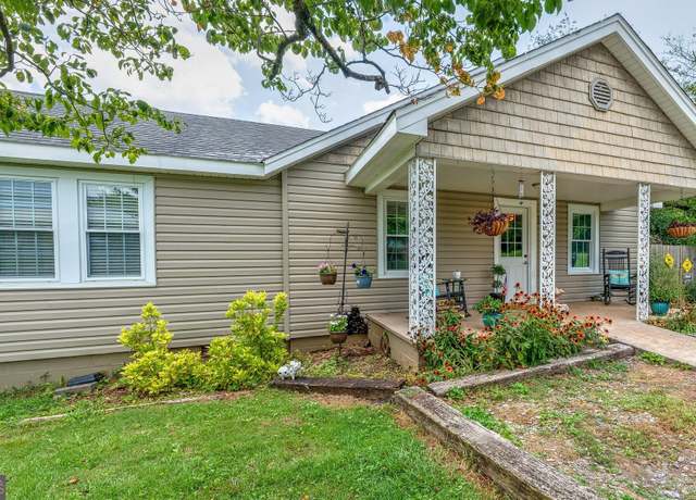 Property at 105 Bypass Rd, Morganton, GA 30560, 3 beds, 2 baths