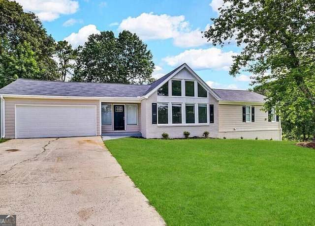 Property at 4397 Bluebird Ln, Lithia Springs, GA 30122, 5 beds, 3 baths