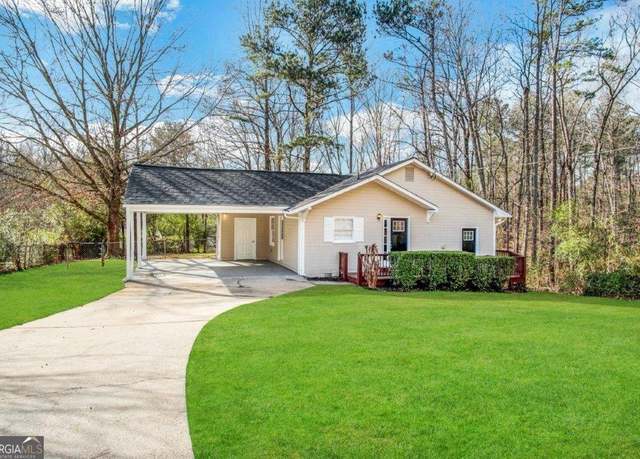 Property at 220 Mountain View Cir, Covington, GA 30016, 3 beds, 2 baths
