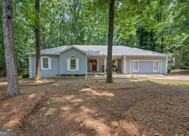Property at 6121 Peake Rd, Macon, GA 31220, 3 beds, 2 baths