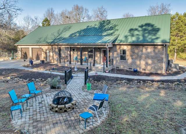 Property at 2050 Bible Camp Rd, Byron, GA 31008, 4 beds, 3 baths