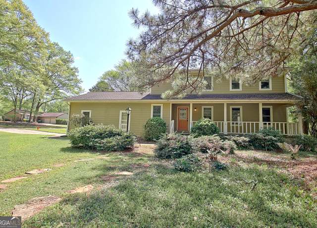 Property at 401 Waterwood Bnd, Peachtree City, GA 30269, 4 beds, 2.5 baths