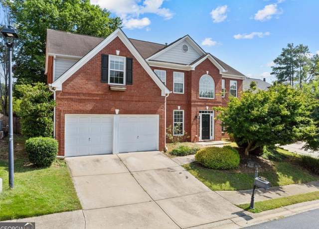 Property at 4831 Edinburgh Dr, Smyrna, GA 30082, 5 beds, 3 baths