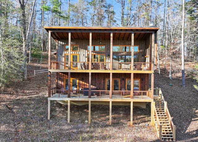 Property at 224 Woodland Trl, Epworth, GA 30541, 3 beds, 3.5 baths