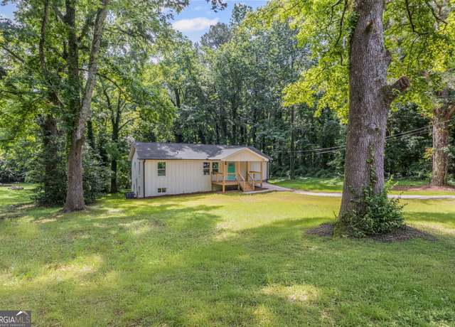 Property at 2128 Kimberly Rd SW, Atlanta, GA 30331, 5 beds, 3.5 baths