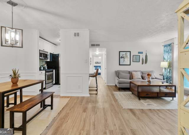 Property at 911 Tuxworth Cir #911, Decatur, GA 30033, 2 beds, 1 bath