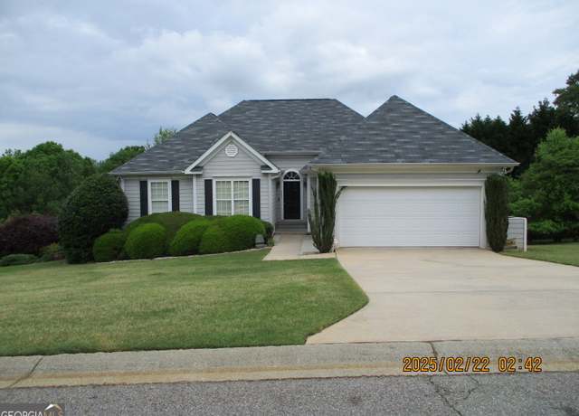 Property at 440 Wood Ln, Athens, GA 30605, 5 beds, 3 baths