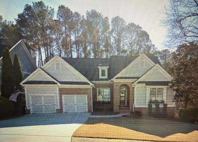 Property at 261 Highcrest Dr, Acworth, GA 30101, 6 beds, 4.5 baths