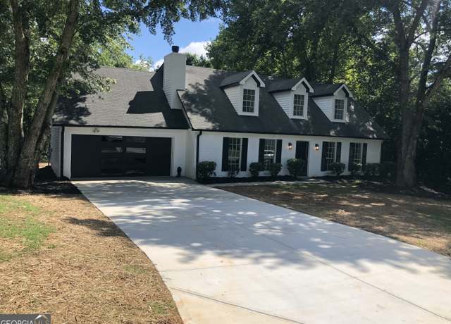 Property at 6823 Edmonton Ct, Lithonia, GA 30058, 5 beds, 2.5 baths