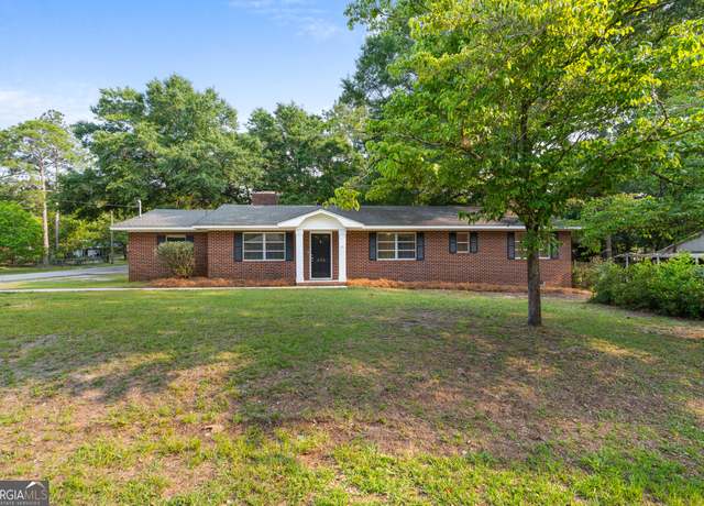 Property at 406 Pitt Moore Rd, Statesboro, GA 30458, 3 beds, 2 baths
