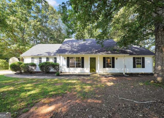 Property at 110 Pebble Creek Dr, Jackson, GA 30233, 3 beds, 2 baths