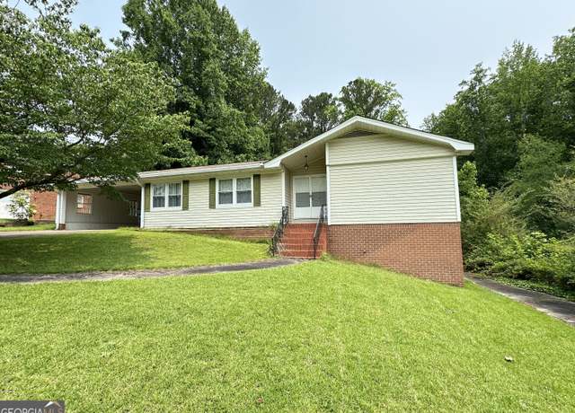 Property at 4540 Lindsey Dr, Powder Springs, GA 30127, 3 beds, 2 baths