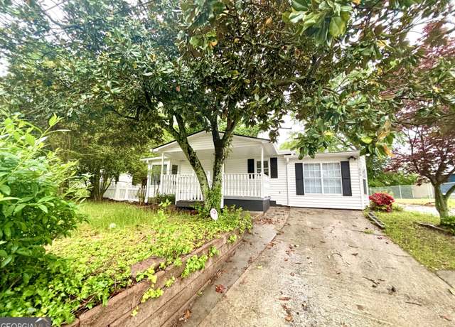 Property at 626 Vine St, Athens, GA 30601, 3 beds, 2 baths