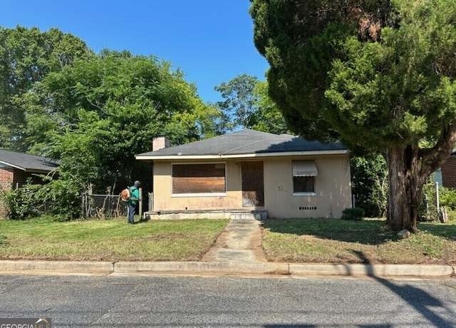Property at 2253 Adams Ave, Macon, GA 31206, 4 beds, 2 baths