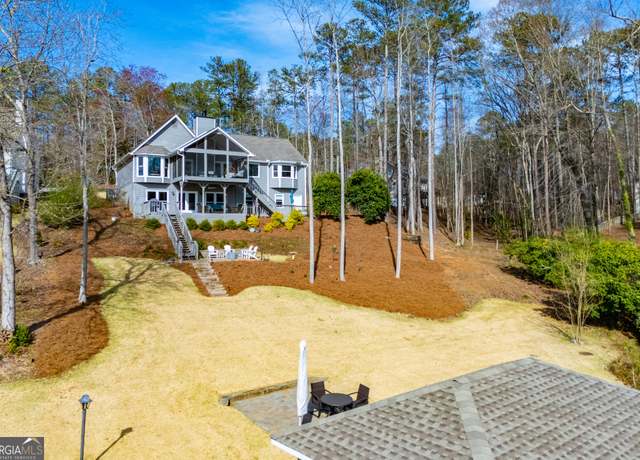 Property at 2304 Larchmont Ct, Villa Rica, GA 30180, 3 beds, 3 baths