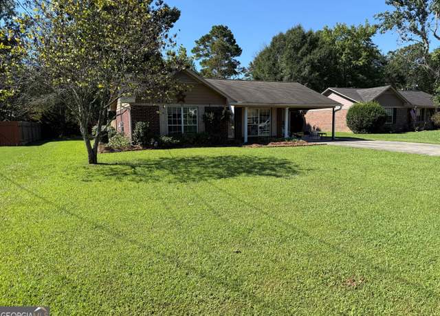 Property at 11 Pinestream Dr NW, Rome, GA 30165, 2 beds, 2 baths