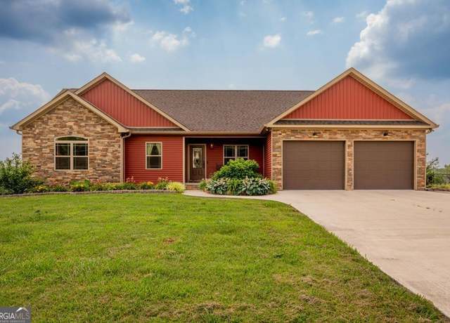 Property at 84 York Rd, Lafayette, GA 30728, 3 beds, 2 baths