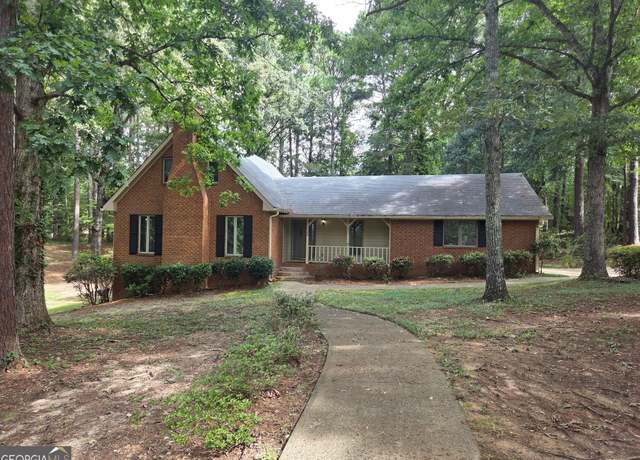 Property at 105 Jasper Dr, Stockbridge, GA 30281, 3 beds, 2 baths