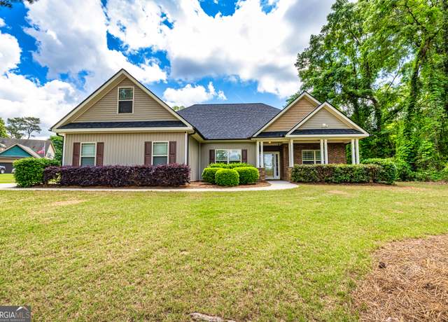 Property at 117 White Oak Ct, Jackson, GA 30233, 3 beds, 2 baths