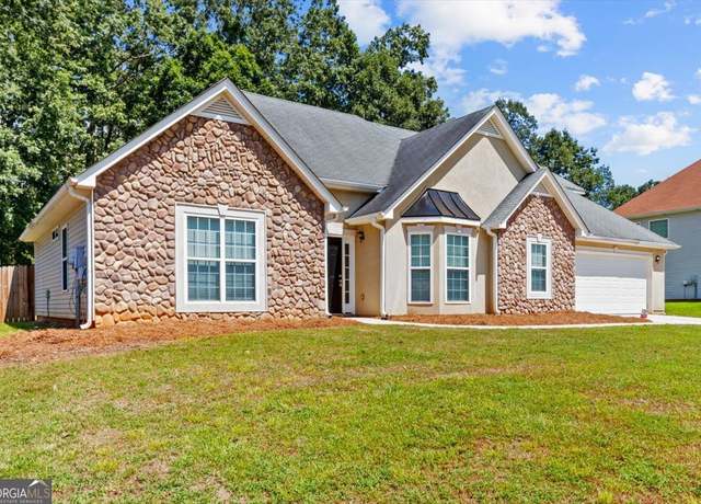 Property at 230 Creekside Cir, Hampton, GA 30228, 3 beds, 2 baths