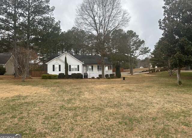 Property at 411 N Mcdonough Rd, Griffin, GA 30223, 4 beds, 3 baths