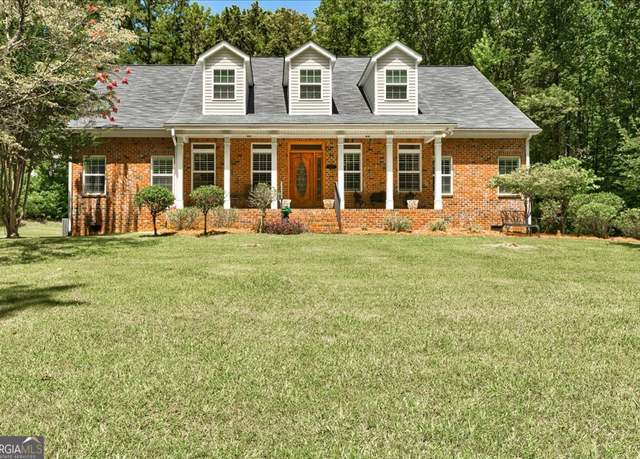 Property at 165 Lake Hampton Dr, Hampton, GA 30228, 3 beds, 3.5 baths