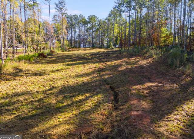 Property at 65 Indian Bend Dr, Lagrange, GA 30240