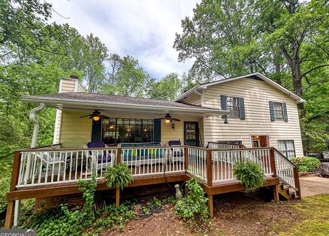 Property at 1972 Cox Dr, Austell, GA 30168, 3 beds, 2 baths