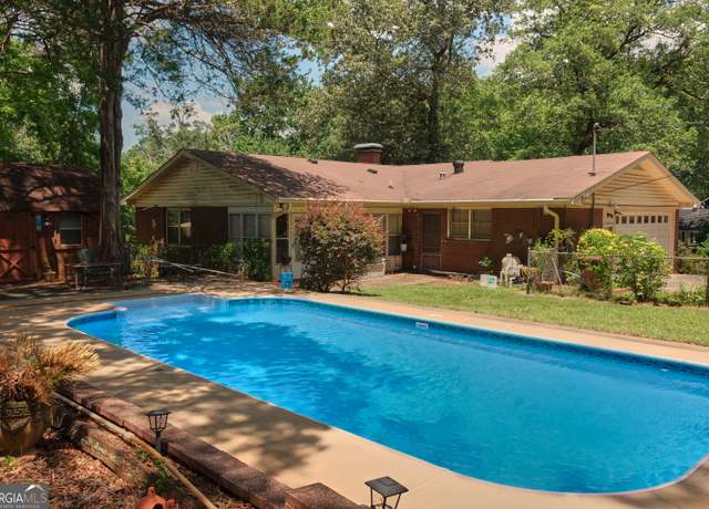 Property at 313 Johnston Dr, Thomaston, GA 30286, 3 beds, 2 baths