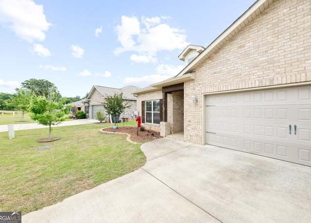 Property at 204 Rusty Plow Ln, Perry, GA 31069, 3 beds, 2 baths