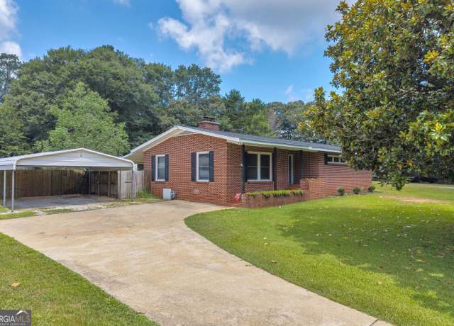 Property at 72 Cade, Hartwell, GA 30643, 3 beds, 2 baths