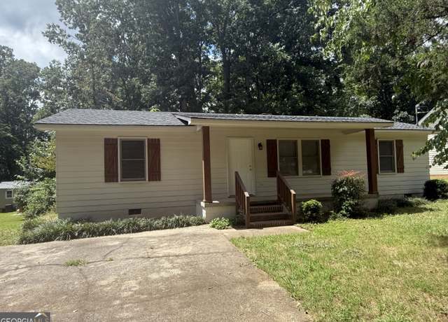 Property at 214 Ashland Dr, Stockbridge, GA 30281, 3 beds, 2 baths