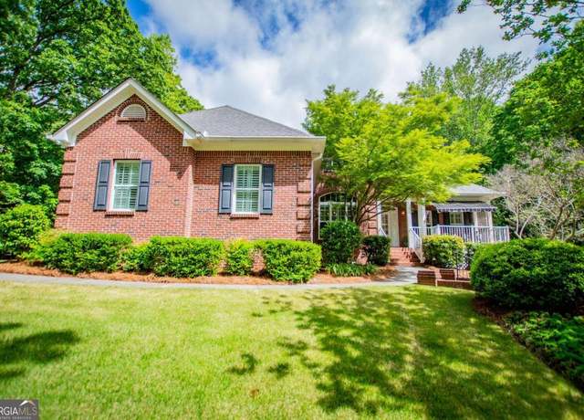 Property at 111 Dunwoody Dr, Carrollton, GA 30117, 4 beds, 4 baths