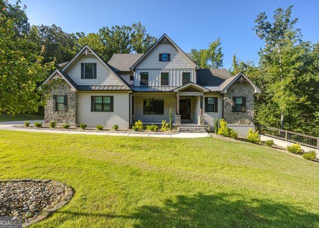 Property at 105 Fox Ct, Forsyth, GA 31029, 5 beds, 2.5 baths