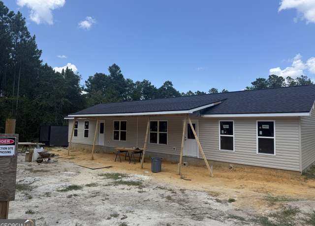 Property at 1608 Scotland Rd, Dublin, GA 31021, 4 beds, 2 baths