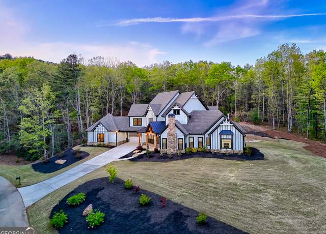 Property at 290 Pippin Cir, Clarkesville, GA 30523, 5 beds, 5 baths