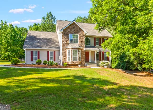 Property at 220 Drumcliff Ct, Tyrone, GA 30290, 3 beds, 3.5 baths