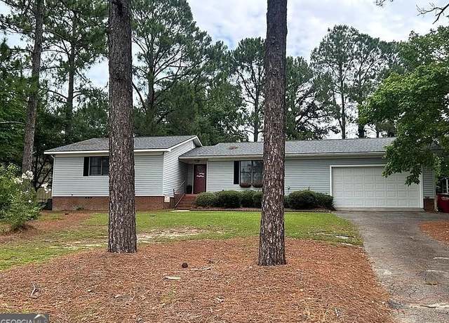 Property at 715 E 40th, Tifton, GA 31794, 3 beds, 2 baths