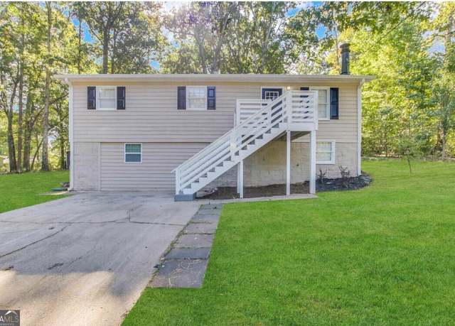 Property at 3995 Willowbrook Dr, Douglasville, GA 30135, 5 beds, 3 baths