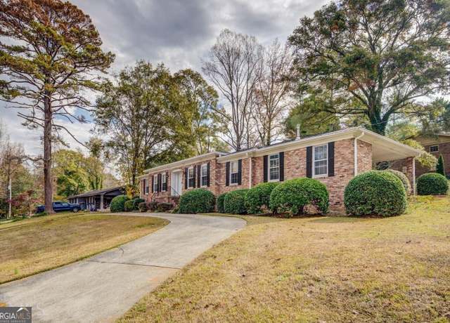 Property at 7111 Indian Creek Cir SW, Covington, GA 30014, 3 beds, 2 baths