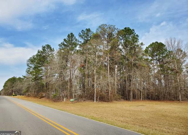 Property at 300 Plantation Dr, Sandersville, GA 31082