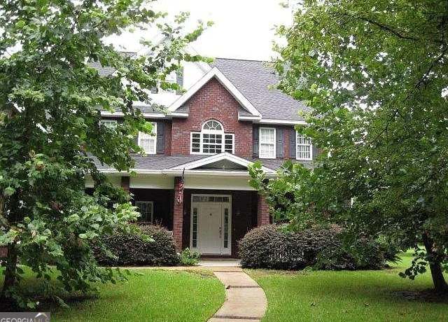 Property at 990 Godley Ave, Woodbine, GA 31569, 5 beds, 4 baths