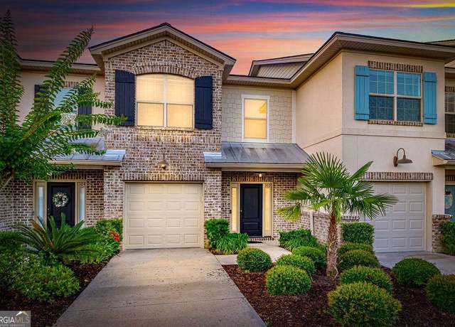 Property at 303 Mariners Cir, St. Simons, GA 31522, 3 beds, 2.5 baths