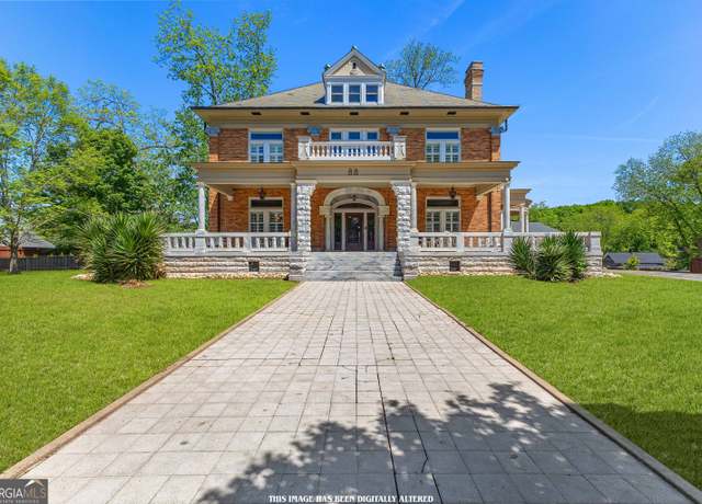 Property at 88 E Broad St, Newnan, GA 30263, 5 beds, 5 baths